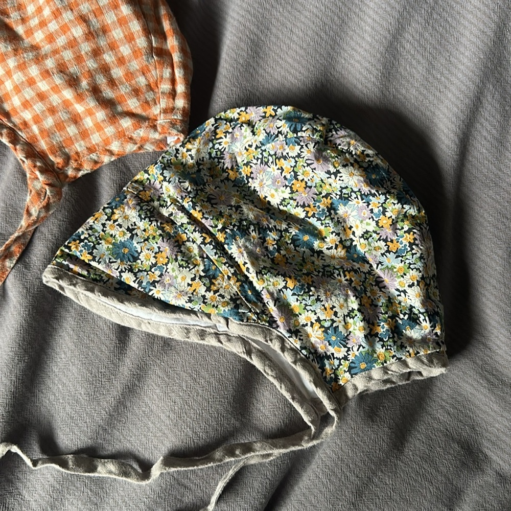 Brair bonnets. Lot of 2. 2-4 years old. - Picture 3 of 5
